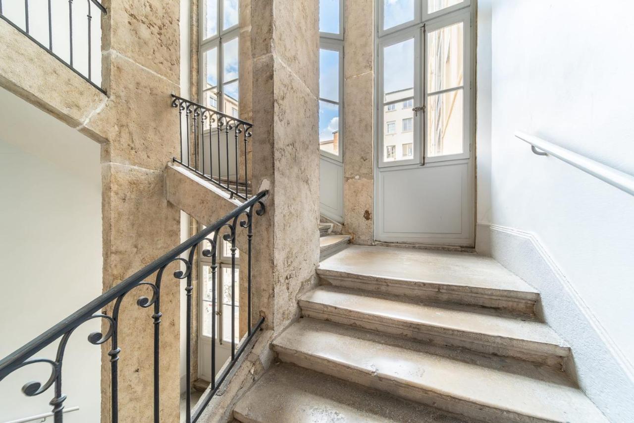 Les Suites De L'Opera - Apartment Ella For 4 People Лион Экстерьер фото